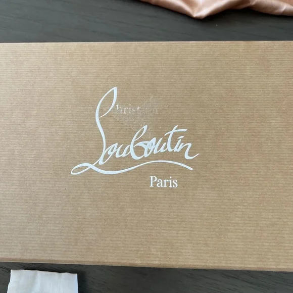 Christian Louboutin Dolly Pump - Picture 8 of 13